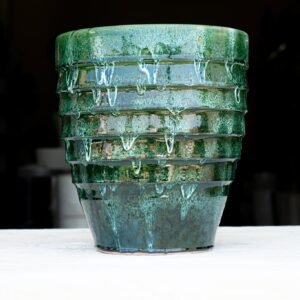 Pot de Plante en Céramique Vert Émaillé Effet Coulures – Cache-Pot Design Artisanal Moderne – Finition Brillante Texturée – Décoration Intérieure & Terrasse Couverte POM115