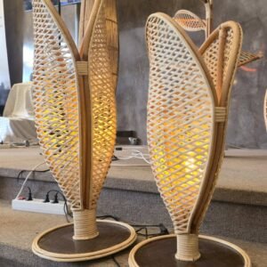 Lampadaire Feuille Artisanale en Fibres Naturelles – Éclairage Ambiance Tropicale TAF001